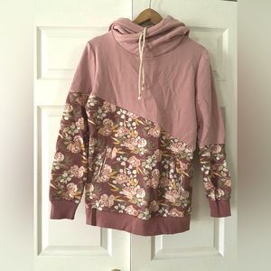 Ampersand Sweater NWT